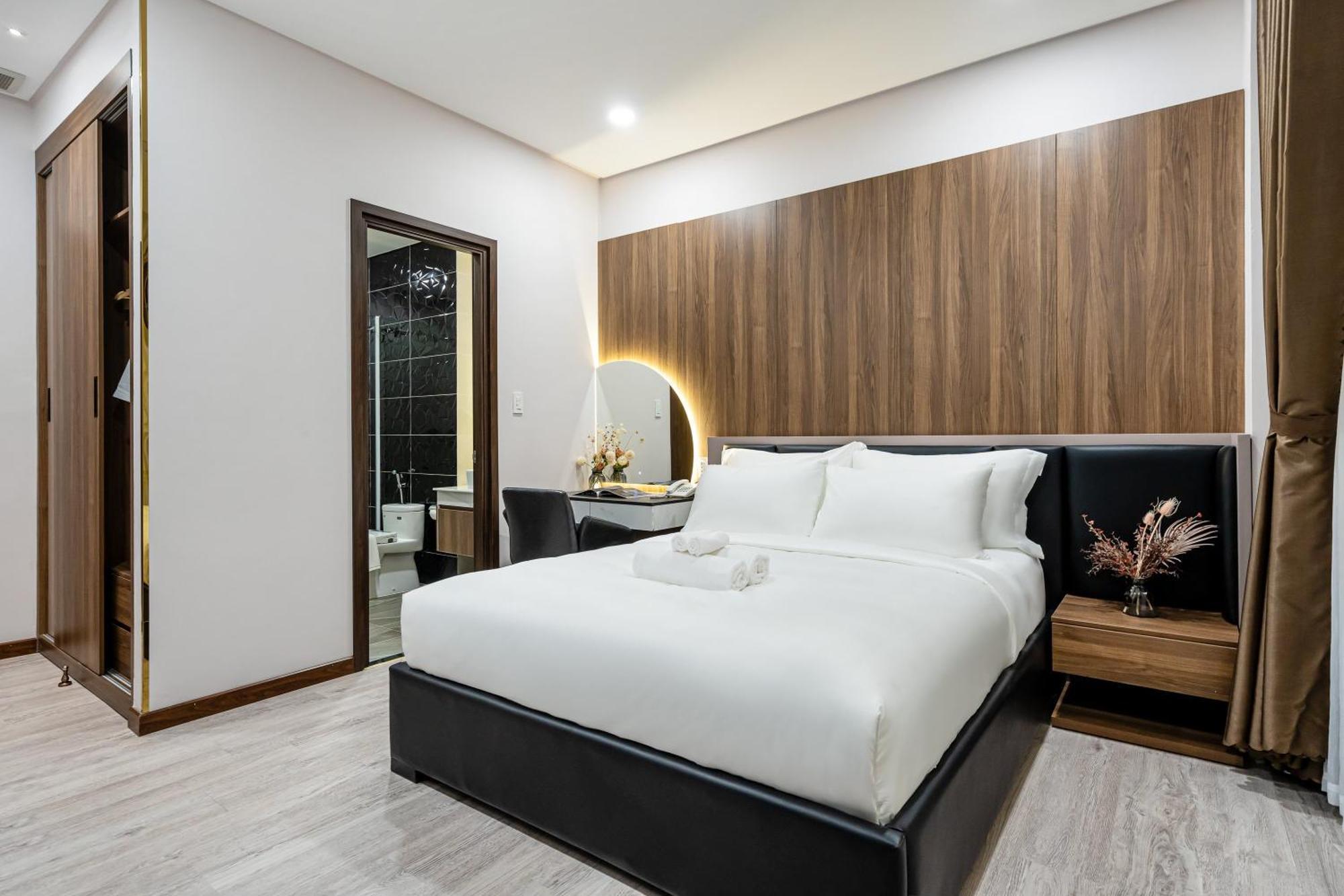Vin Hotel Vinh Long Exterior photo