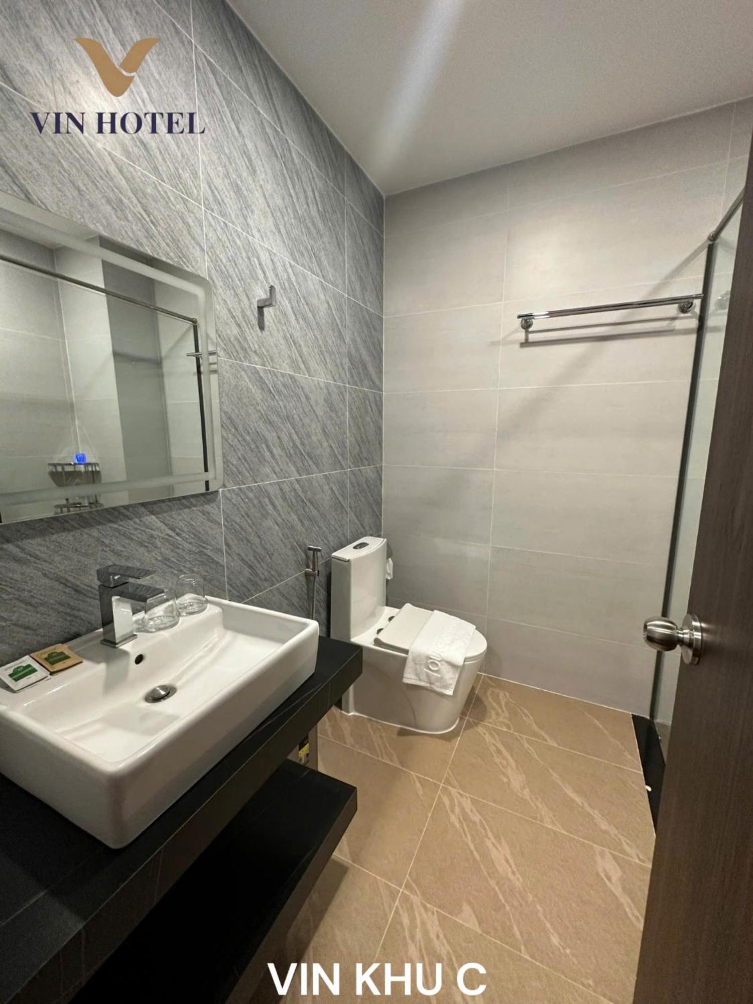 Vin Hotel Vinh Long Exterior photo